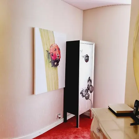 Lovely 3-Bed Apartment In Veytaux Apartamento *